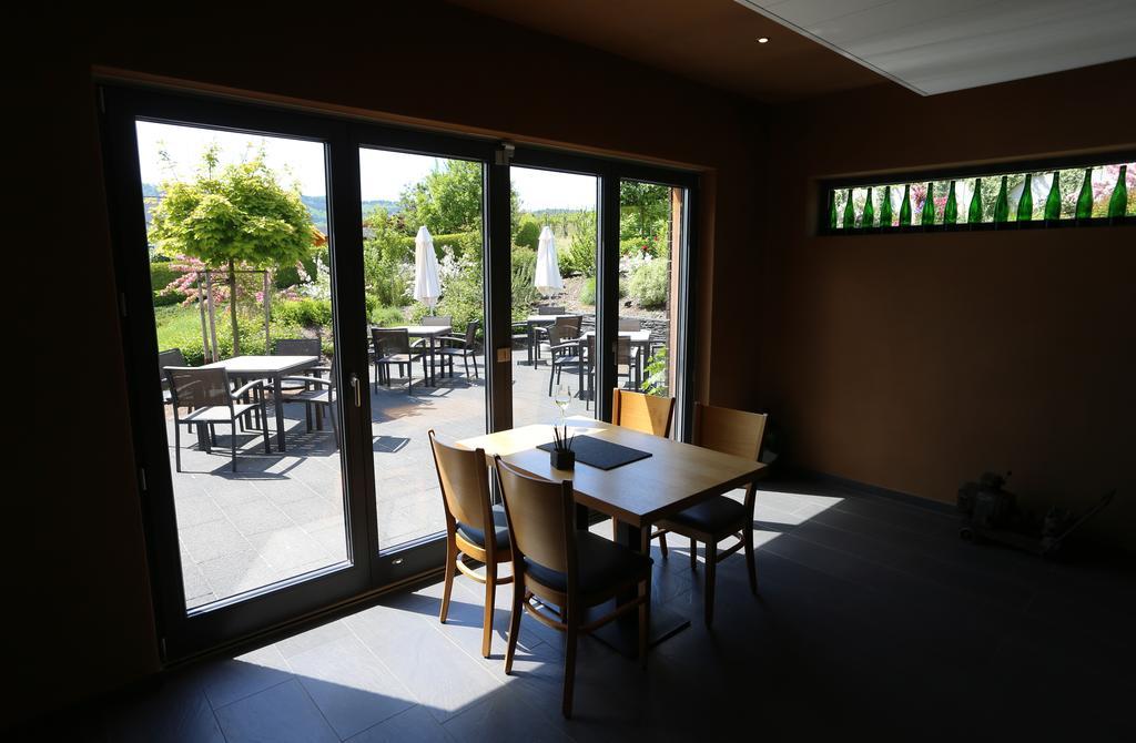 Ernst Cluesserath Weingut & Weinhotelchen 特里特海姆 外观 照片